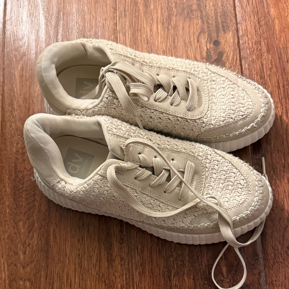 Dolce Vita Cream Textured Sneakers